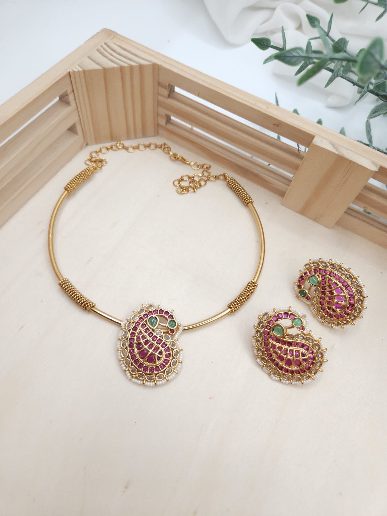 Mangli hasli gold plated necklace earring set