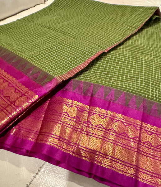 Pure Cotton Forest Green and Purple Magenta Gadwal Saree