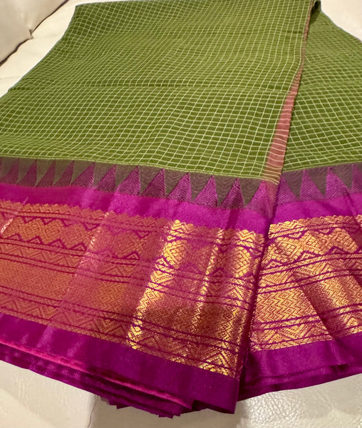 Pure Cotton Forest Green and Purple Magenta Gadwal Saree