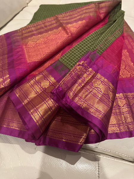 Pure Cotton Forest Green and Purple Magenta Gadwal Saree