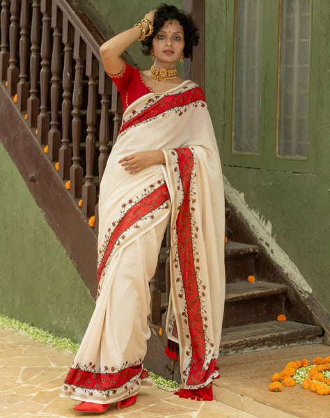 Off White Cotton Viscose Floral Printed Saree With Tassels