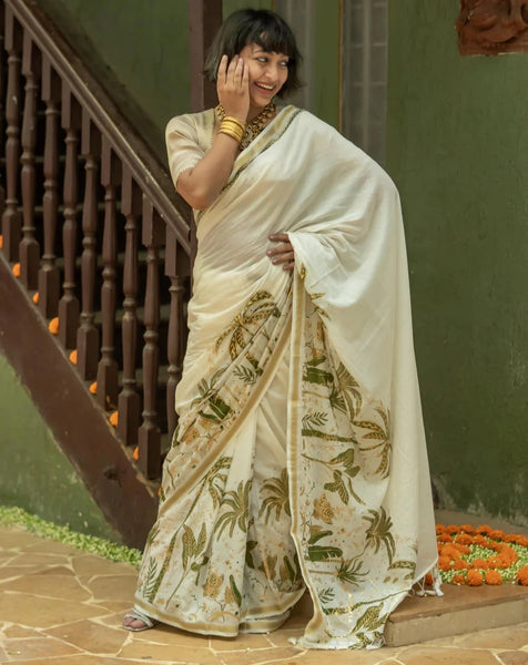 Off White Cotton Viscose Printed Saree With Tassels