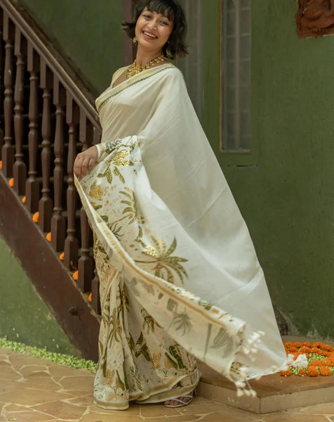 Off White Cotton Viscose Printed Saree With Tassels