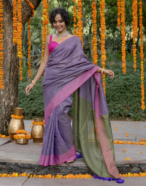 Cotton Acrylic Zari Saree In Lavender