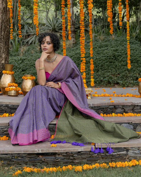 Cotton Acrylic Zari Saree In Lavender