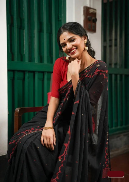 Godhuli Soft Handloom-woven Handspun Cotton Saree