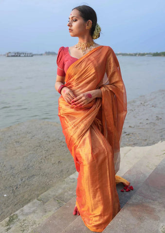 Red And Gold Acrylic Cotton Dhoop Chaon Saree With Tassels