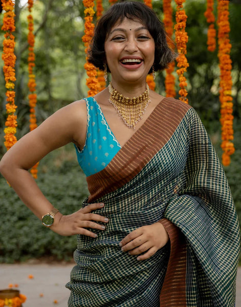 Green Cotton Acrylic Saree With Running Zari