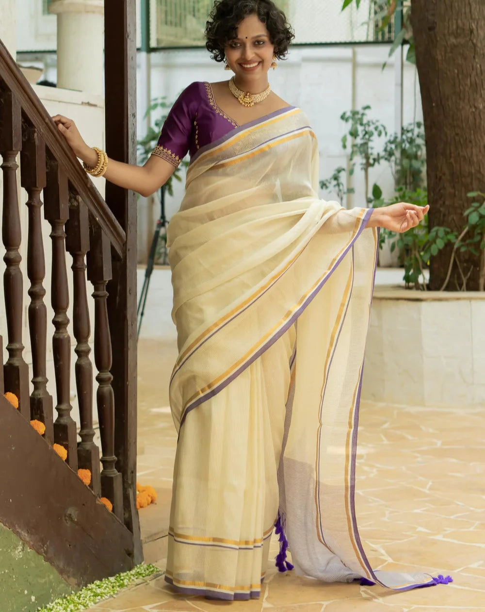 Off White Mulmul Cotton Zari Stripes Saree With Tassels