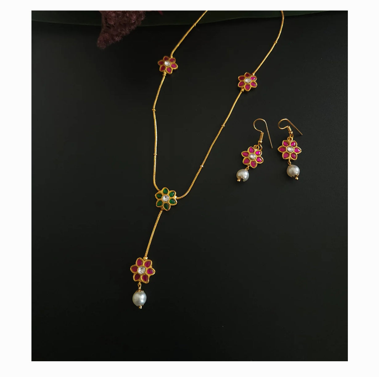 Aarvi jadau kundan necklace set