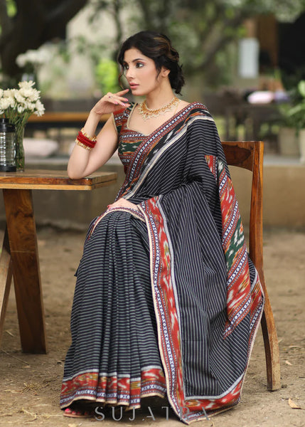 BLACK COTTON SAREE WITH IKAT BORDER AND PALLU