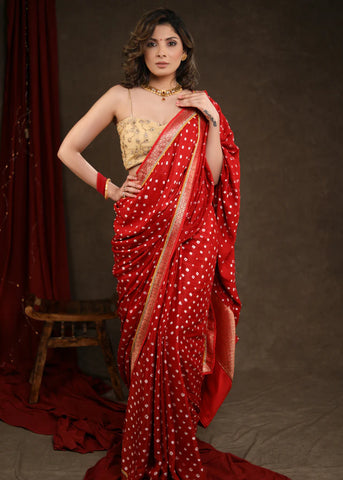 RED BANDHEJ SAREE WITH DELICATE GOLD AND BANARASI DETAILING