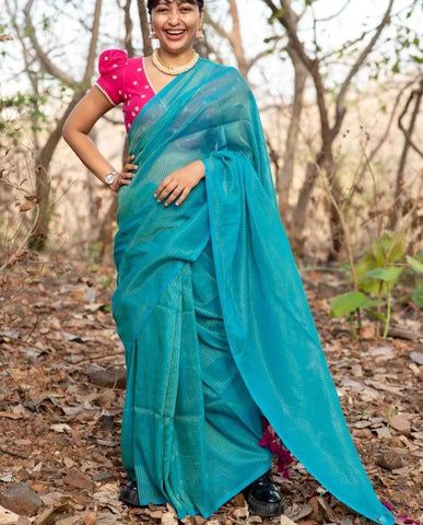 Gorgeous Blue & Green Saree With Zari Detailing