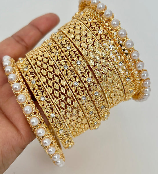 Gold Pearl Bangle 8 Piece Chooda Set