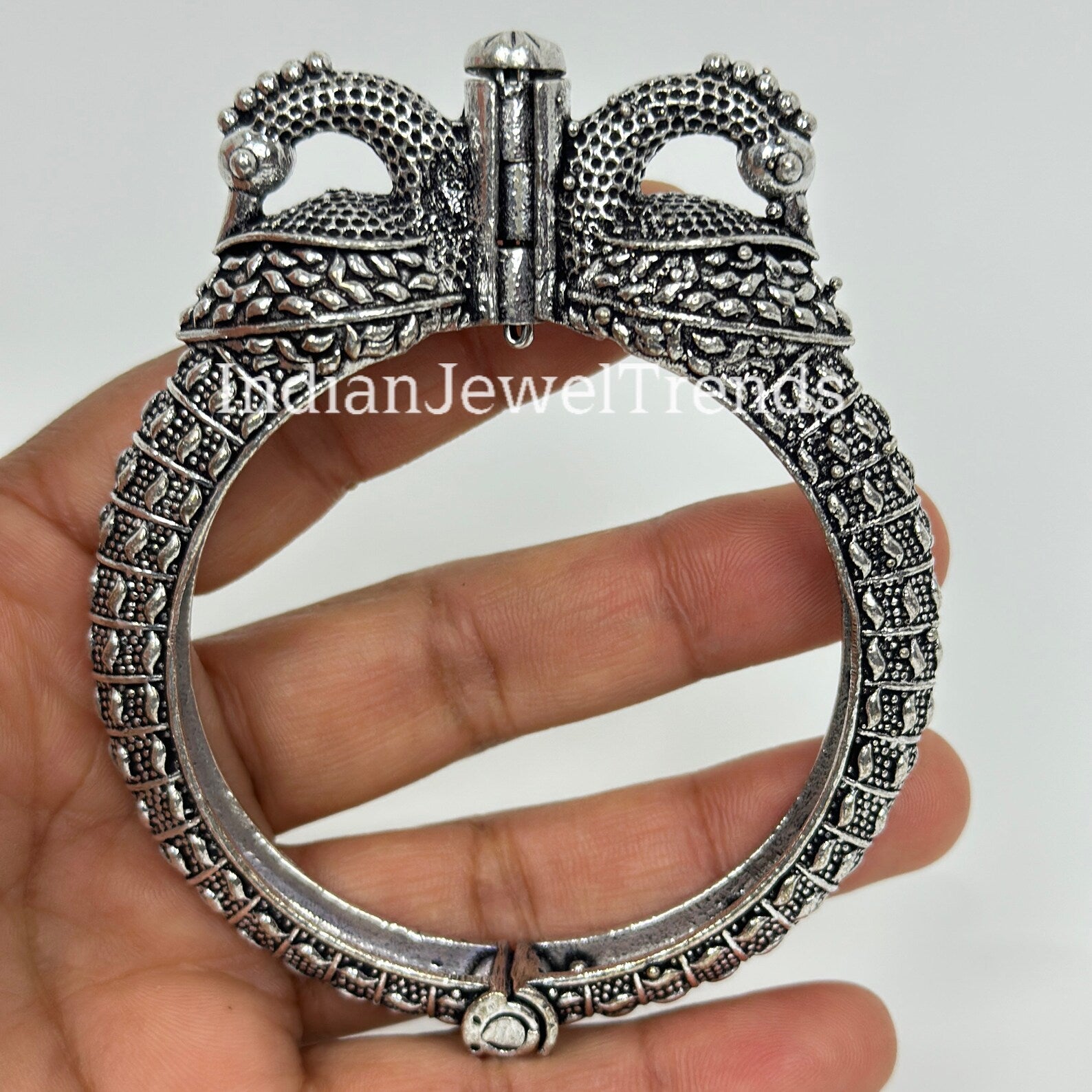 One Openable Kada Bangle Bracelet