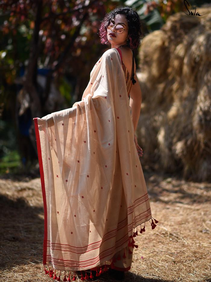 Naturally Dyed Soft Beige Cotton Handloom Saree – Chanchal
