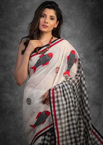 EXCLUSIVE FISH MOTIFS EMBROIDERED BENGAL HANDLOOM COTTON SAREE