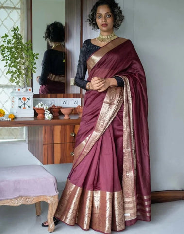 Stunning Maroon Saree Made Of Cotton Silk