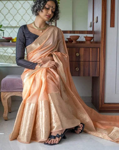 Peach-Coloured Majestic Cotton Silk Saree